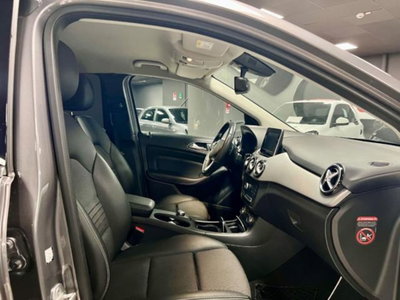 Mercedes-Benz Classe B 200 d Automatic 4Matic Sport (10)