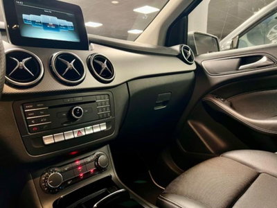 Mercedes-Benz Classe B 200 d Automatic 4Matic Sport (16)
