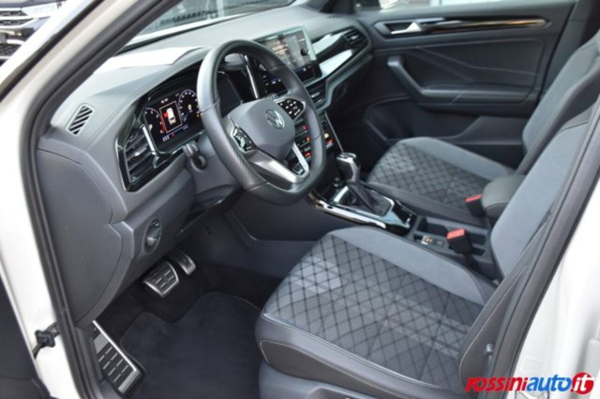 Volkswagen T-Roc 1.5 tsi R-Line dsg (11)