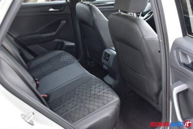 Volkswagen T-Roc 1.5 tsi R-Line dsg (13)