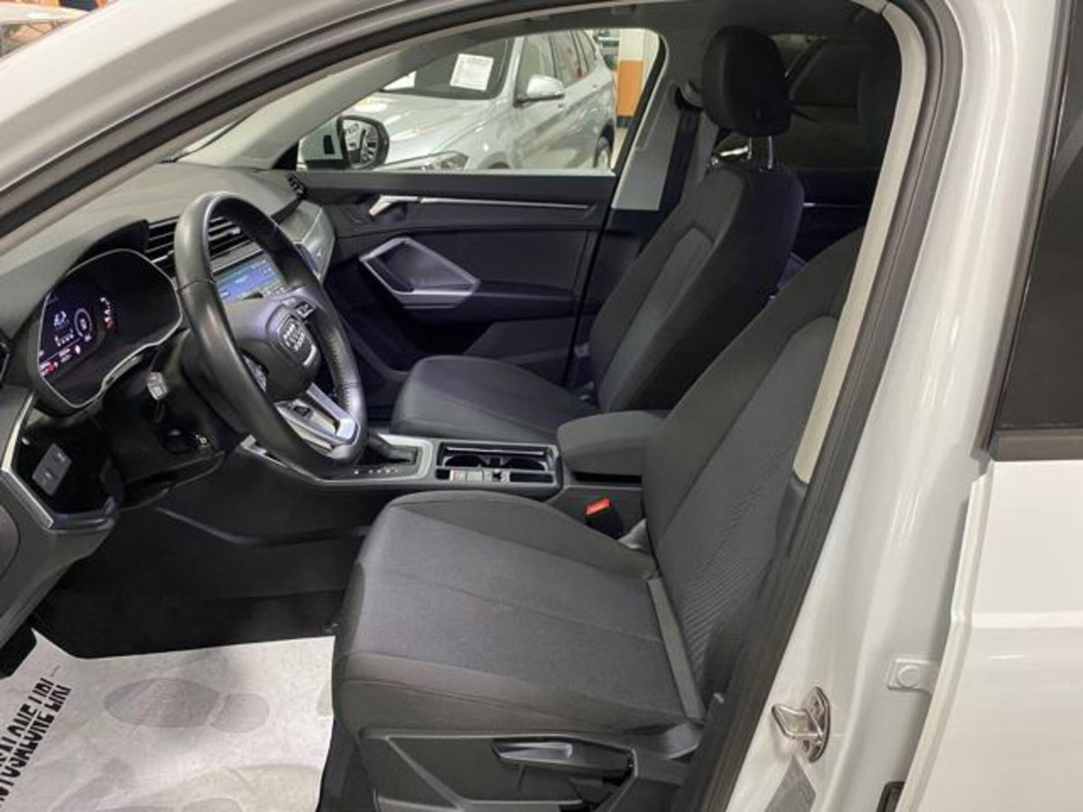 Audi Q3 2.0 tdi Business Advanced 150cv s-tronic (19)