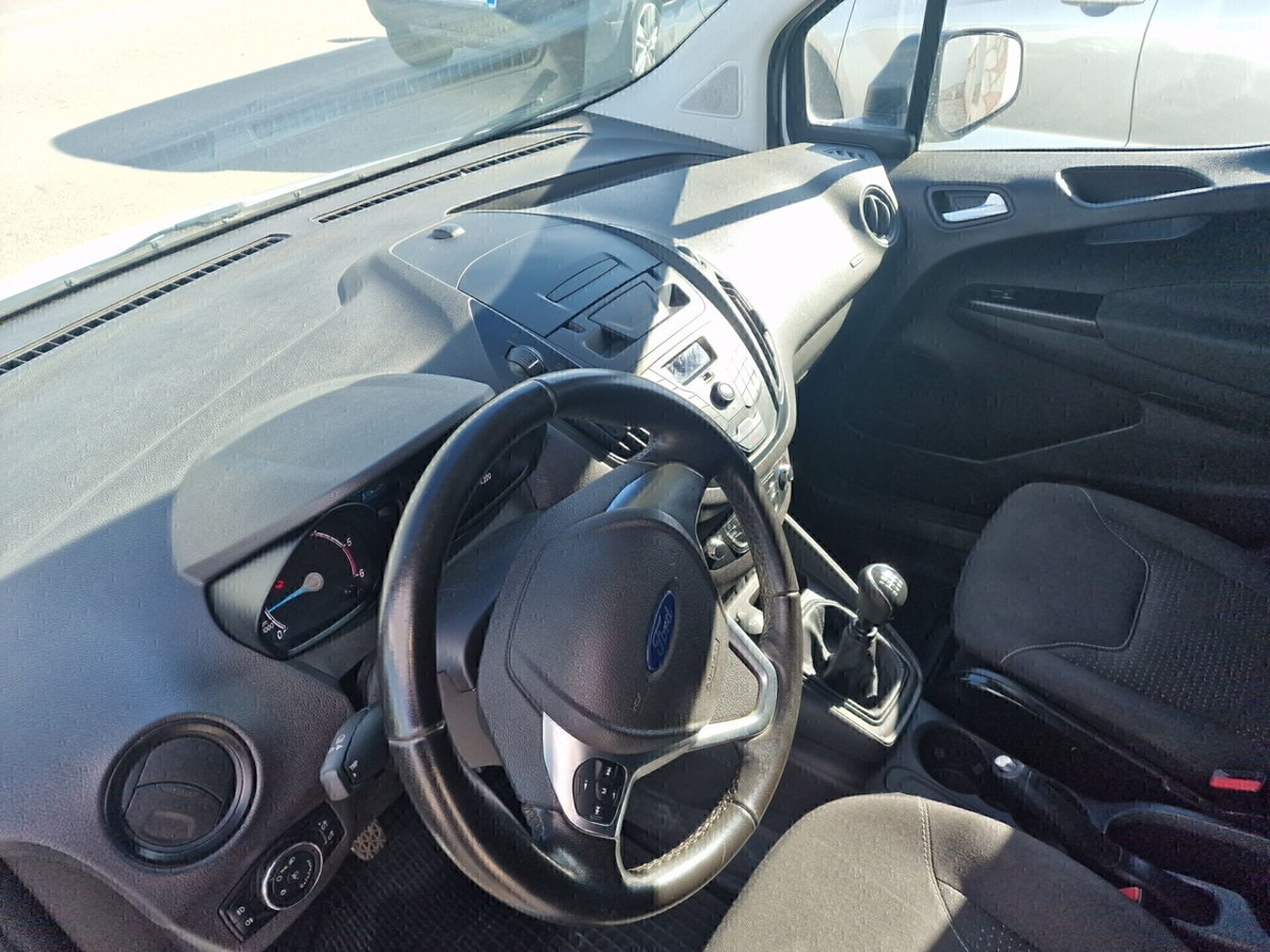 Ford Transit Courier 1.5 TDCi 75CV  Trend (6)