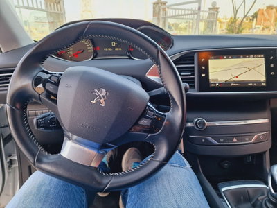 Peugeot 308 SW BlueHDi 130 S&S Business (11)