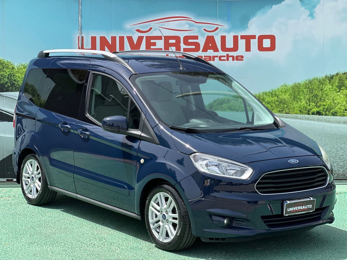 Ford Tourneo Courier 1.5 TDCI 95 CV Titanium (2)