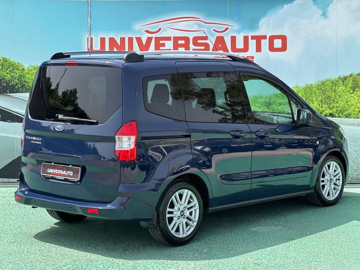 Ford Tourneo Courier 1.5 TDCI 95 CV Titanium (3)