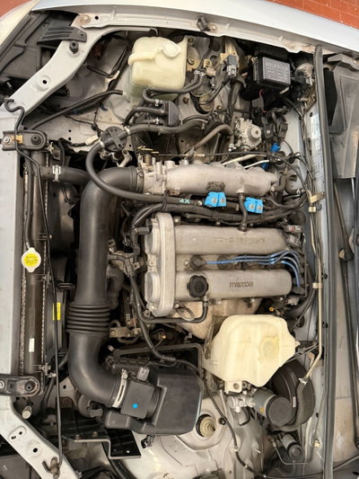 Mazda MX-5 1.6i 16V cat Naked (8)