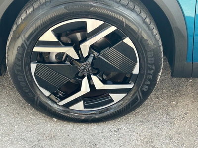 Peugeot 2008 PureTech 130 S&S EAT8 Allure Pack (20)