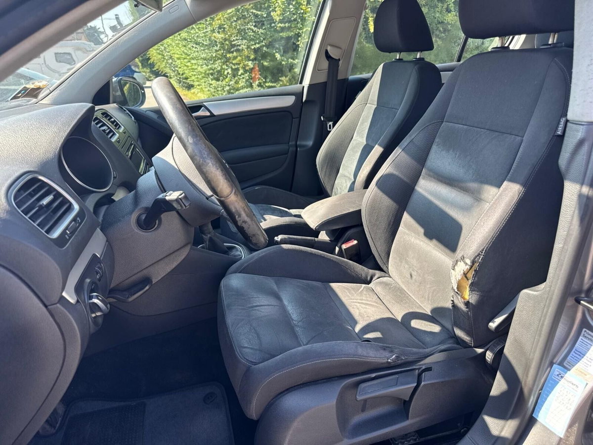 Volkswagen Golf 1.4 TSI 122CV DSG 5p. Highline (13)