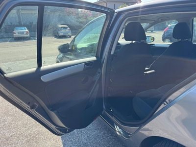 Volkswagen Golf 1.4 TSI 122CV DSG 5p. Highline (9)