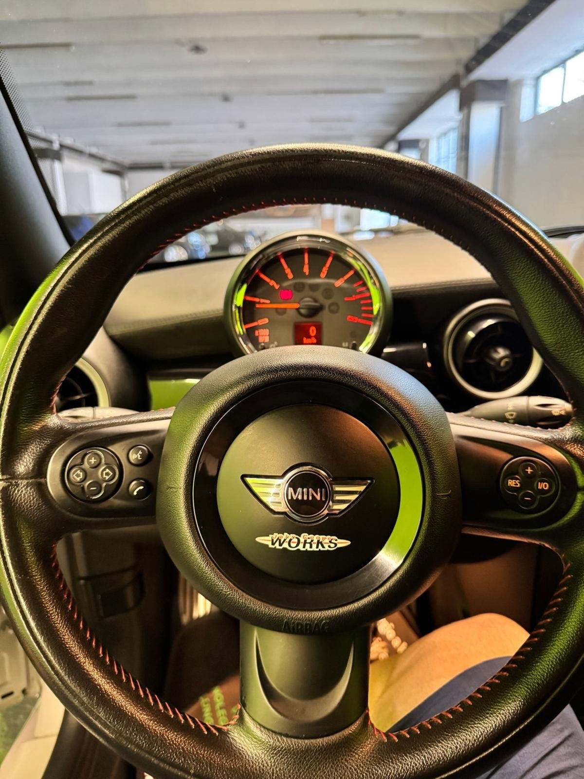 MINI Mini Coupé 1.6 John Cooper Works Coupé (9)