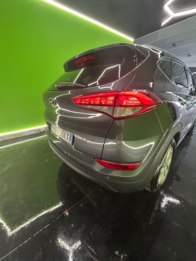 Hyundai Tucson 1.7 CRDi XPossible (2)