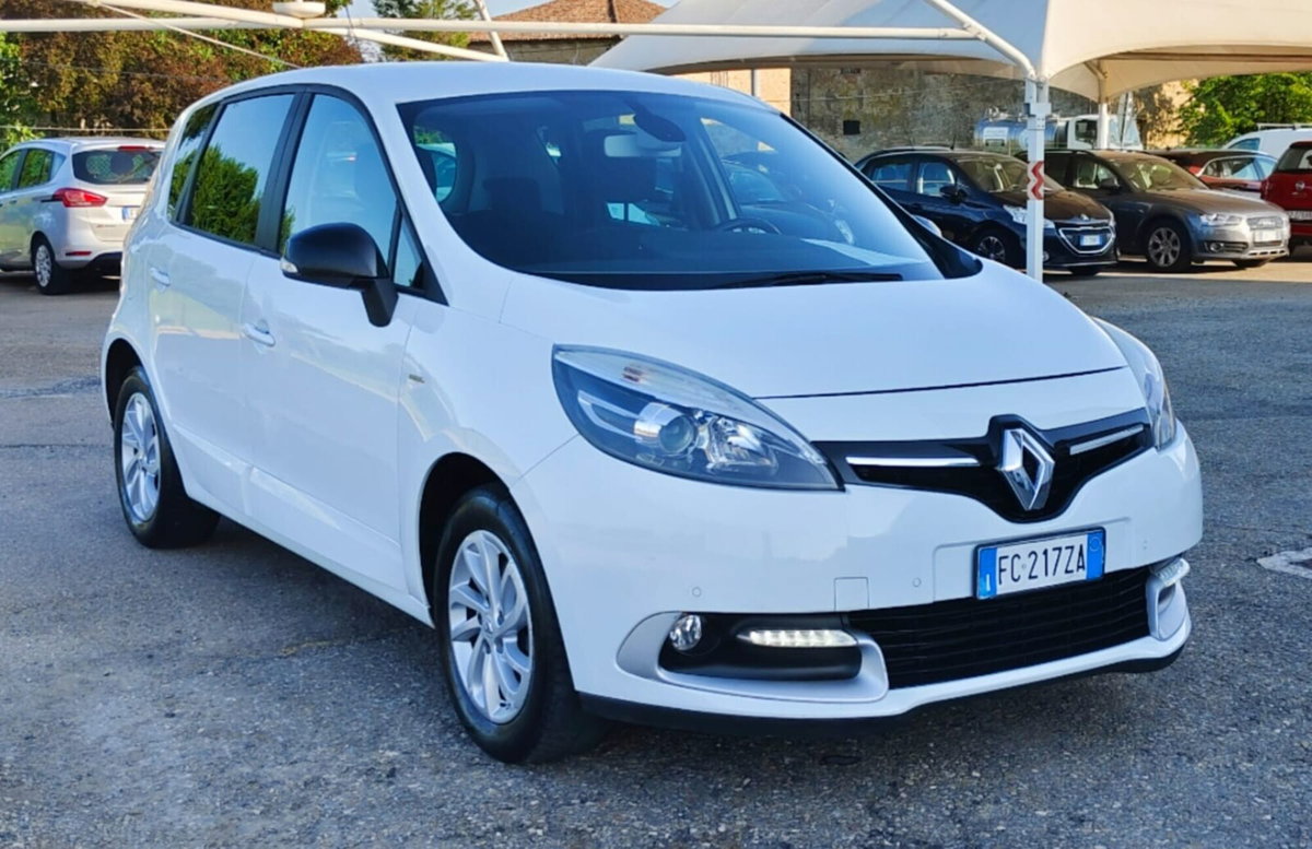 Renault Scenic E-Tech Electric XMod dCi 110 CV EDC Bose