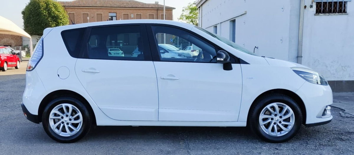 Renault Scenic E-Tech Electric XMod dCi 110 CV EDC Bose (12)