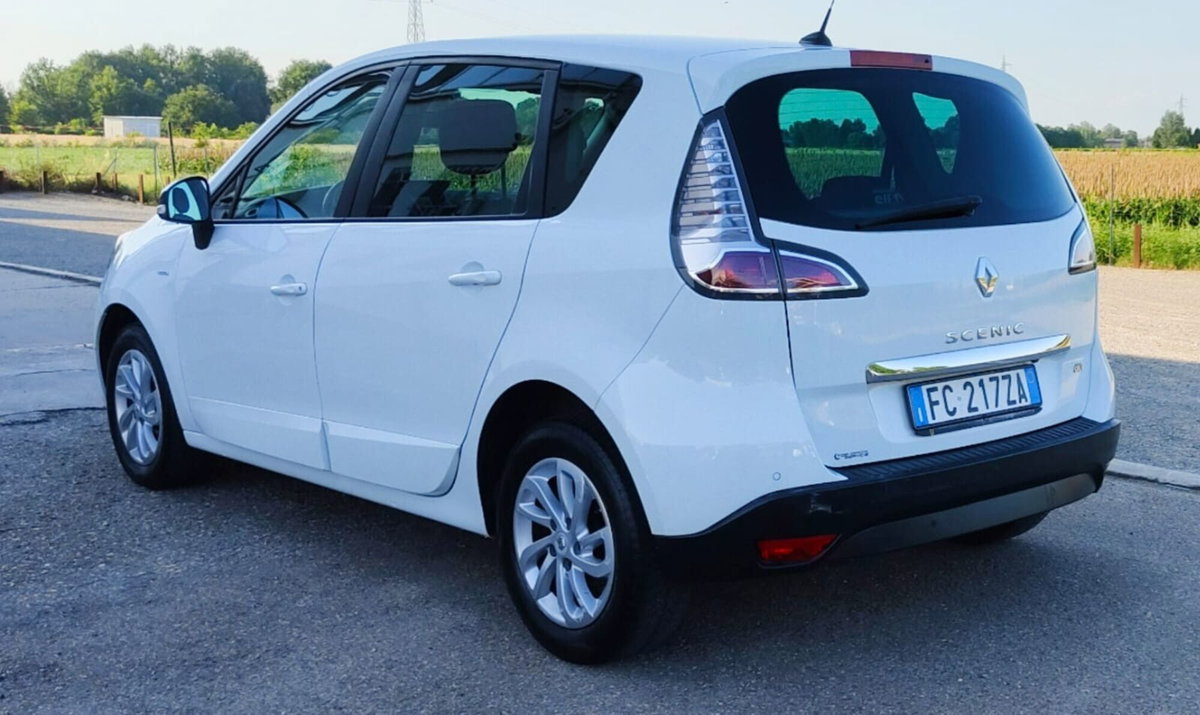 Renault Scenic E-Tech Electric XMod dCi 110 CV EDC Bose (15)