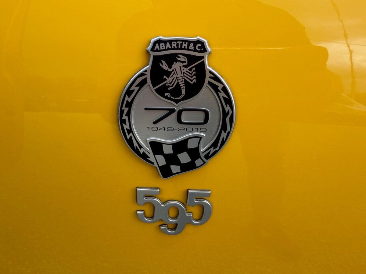 Abarth 595 595 1.4 Turbo T-Jet 165 CV Turismo (12)
