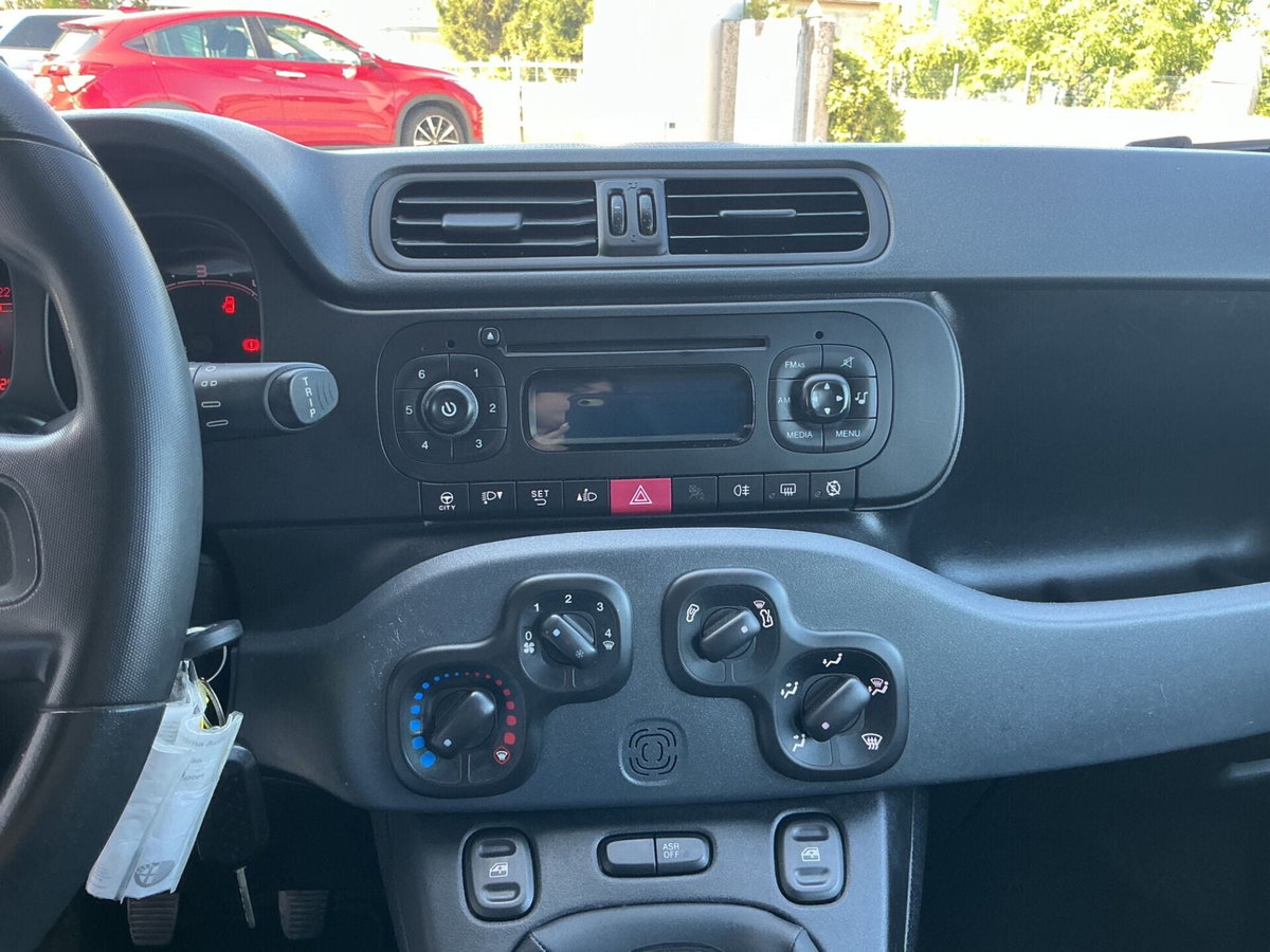 Fiat Panda 1.3 MJT 95 CV S&S Lounge (9)