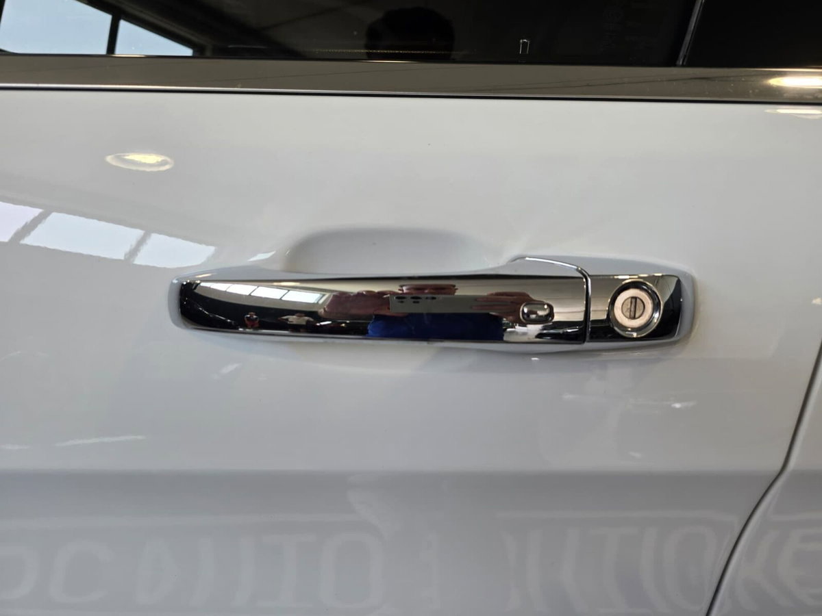 Jeep Grand Cherokee 3.0 V6 CRD 250 CV Multijet II Overland (18)