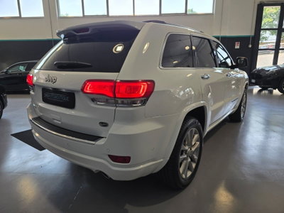 Jeep Grand Cherokee 3.0 V6 CRD 250 CV Multijet II Overland (7)