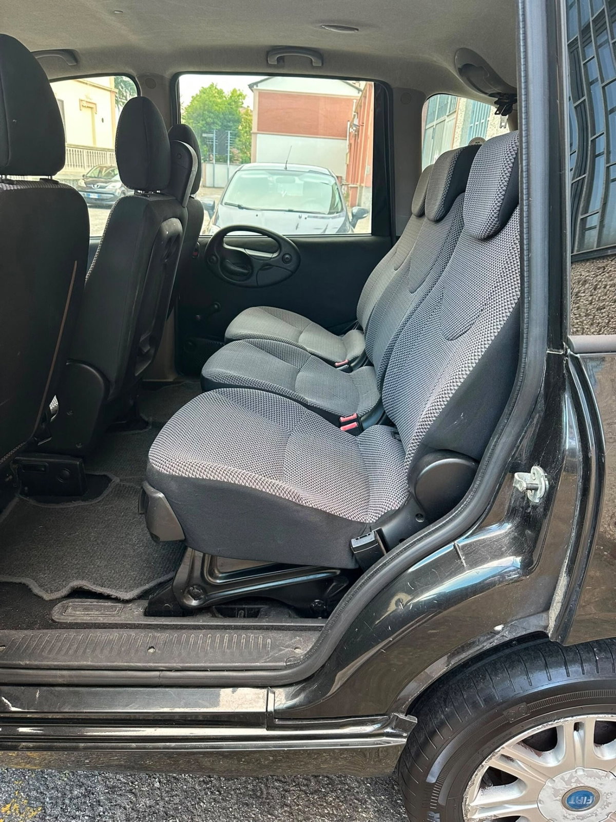 Fiat Multipla 1.6 16V Natural Power Active (8)