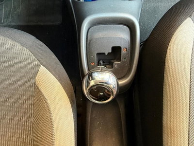 Toyota Aygo Connect 1.0 VVT-i 72 CV 5 porte x-cool MMT (14)