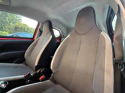 Toyota Aygo Connect 1.0 VVT-i 72 CV 5 porte x-cool MMT (16)