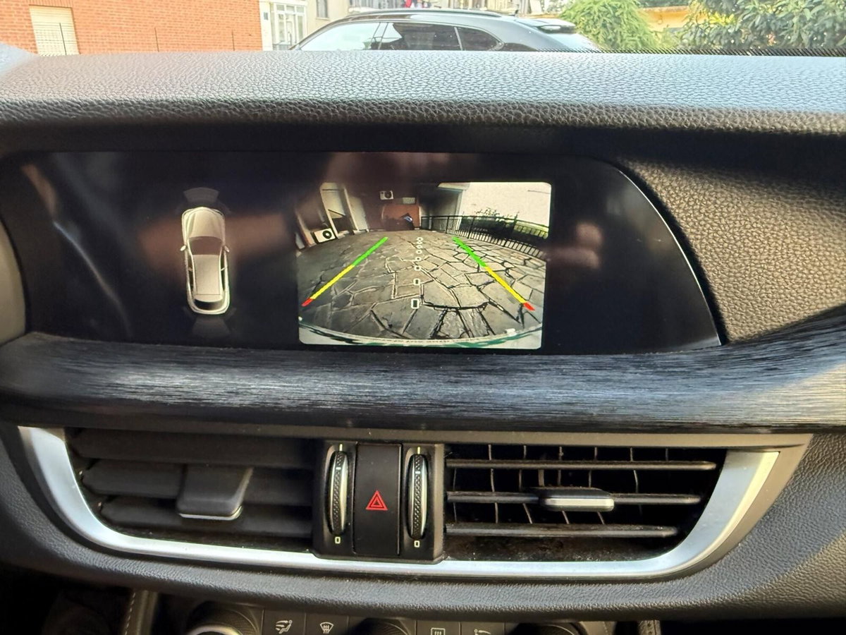 Alfa Romeo Stelvio Stelvio 2.2 Turbodiesel 190 CV AT8 Q4 Executive (13)