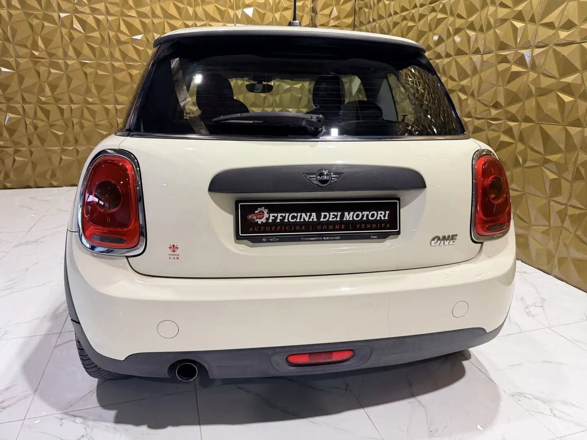 MINI Mini 1.2 One 75 CV (4)