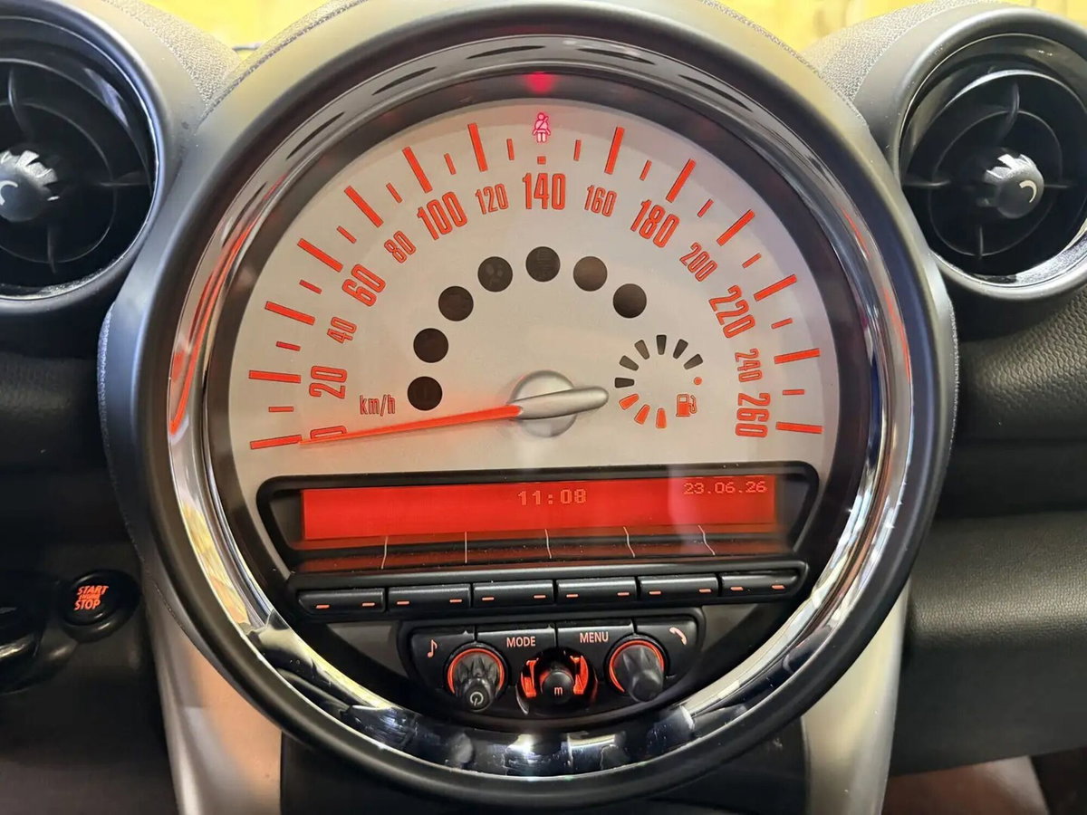 MINI Mini Countryman 1.6 Cooper D Countryman (11)