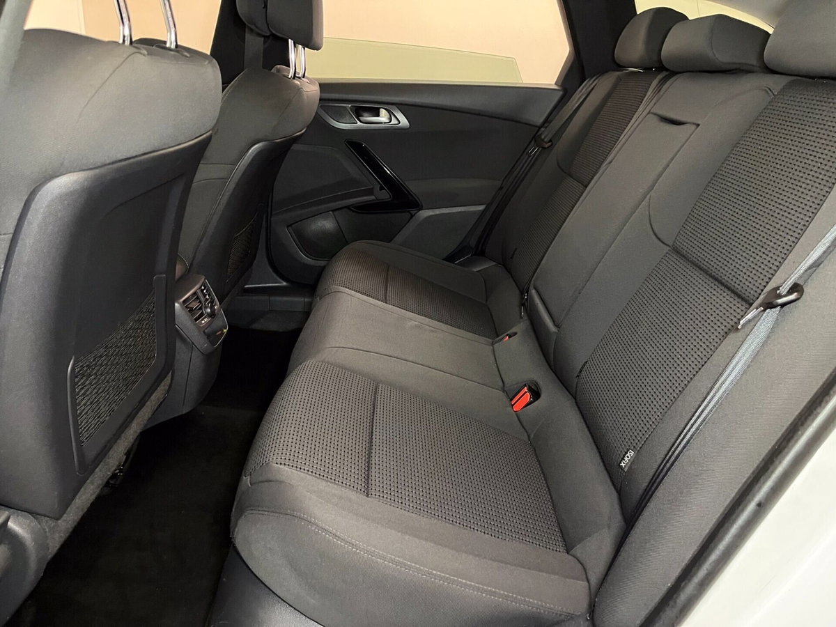 Peugeot 508 SW BlueHDi 120 EAT6 S&S Allure (10)