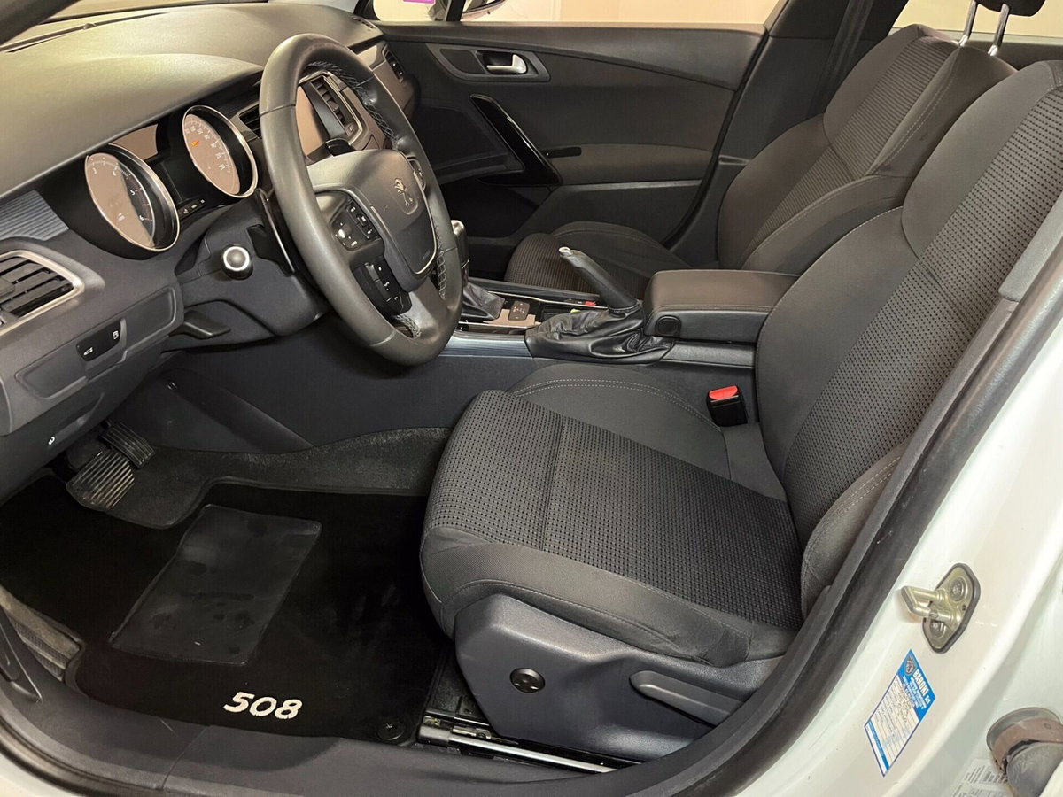 Peugeot 508 SW BlueHDi 120 EAT6 S&S Allure (5)