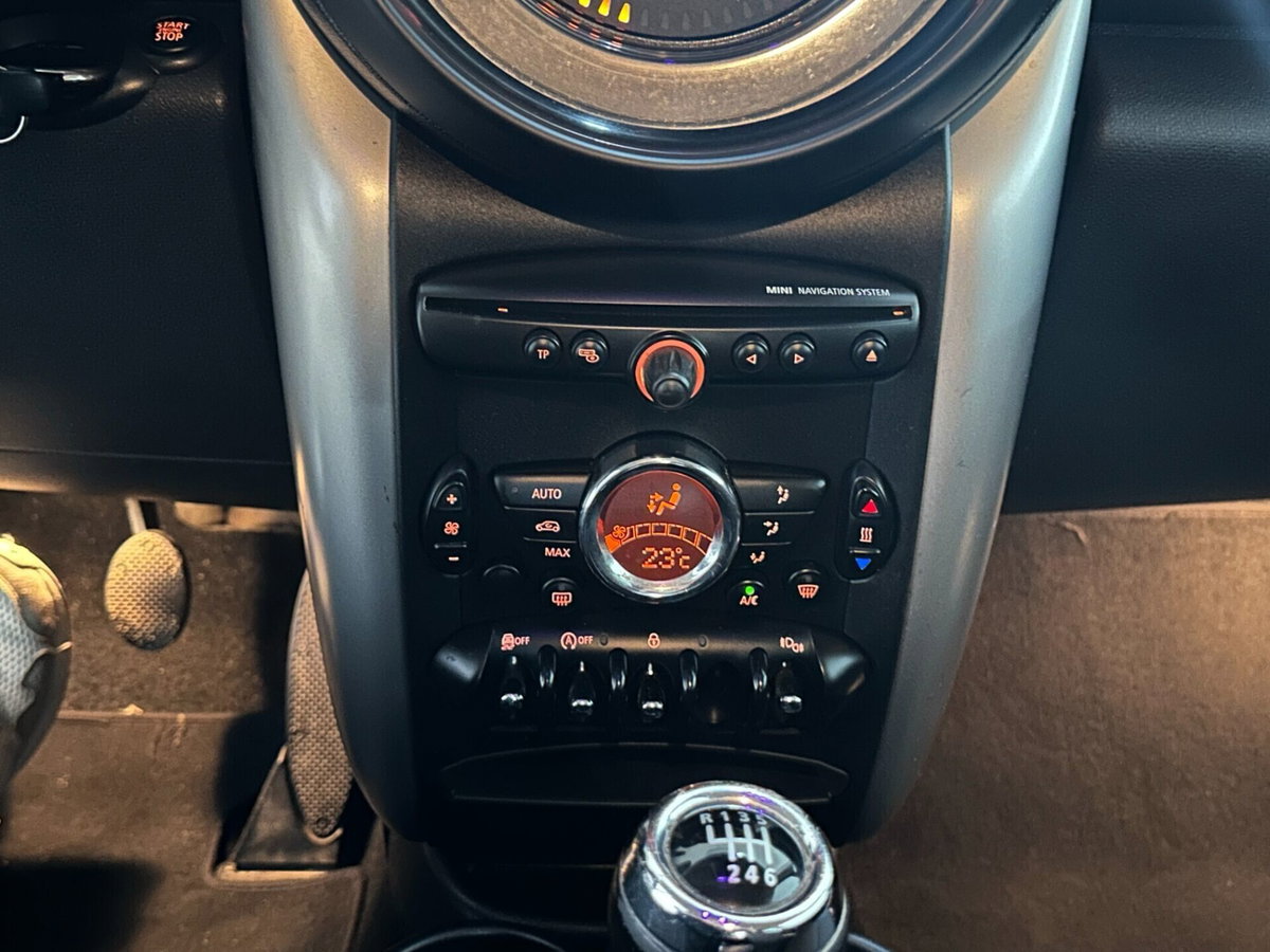 MINI Mini Countryman 1.6 Cooper D Countryman ALL4 (12)