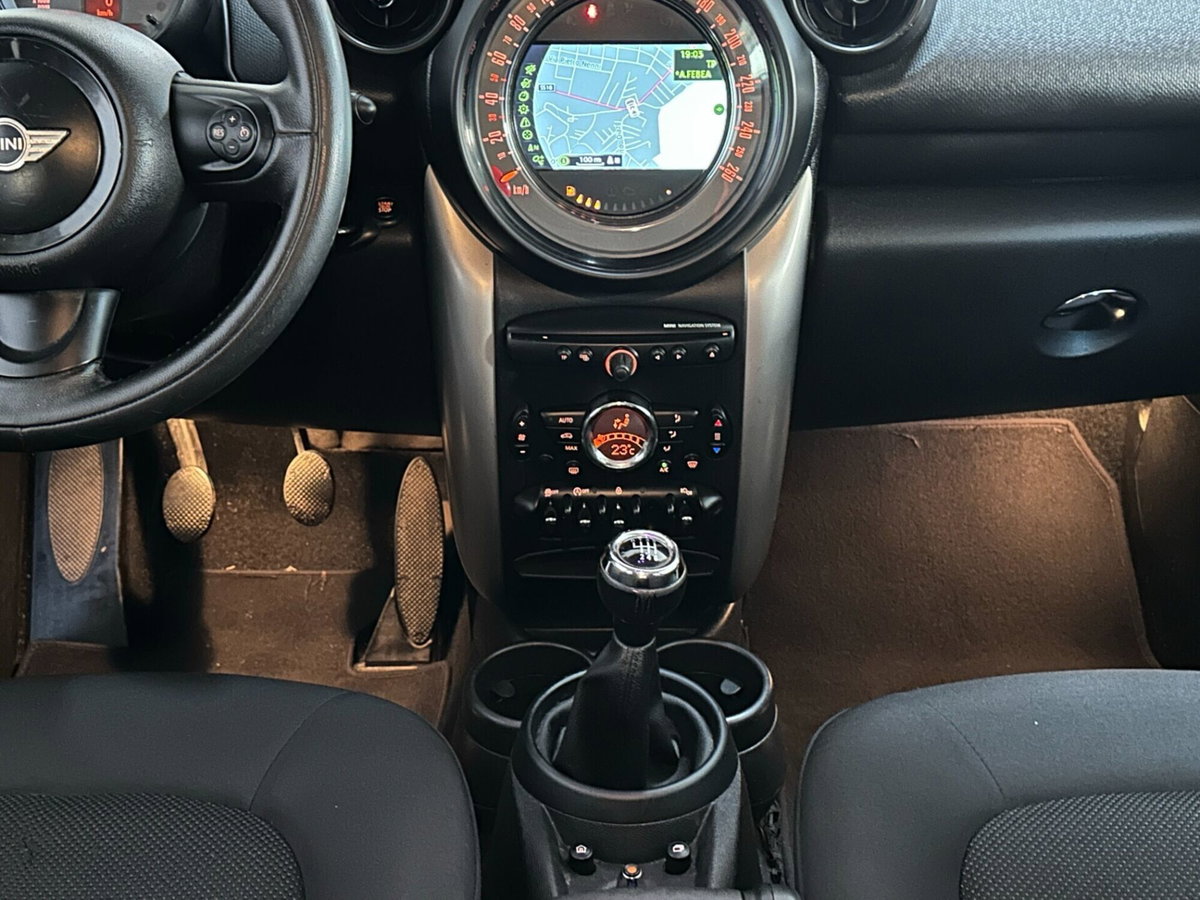 MINI Mini Countryman 1.6 Cooper D Countryman ALL4 (9)