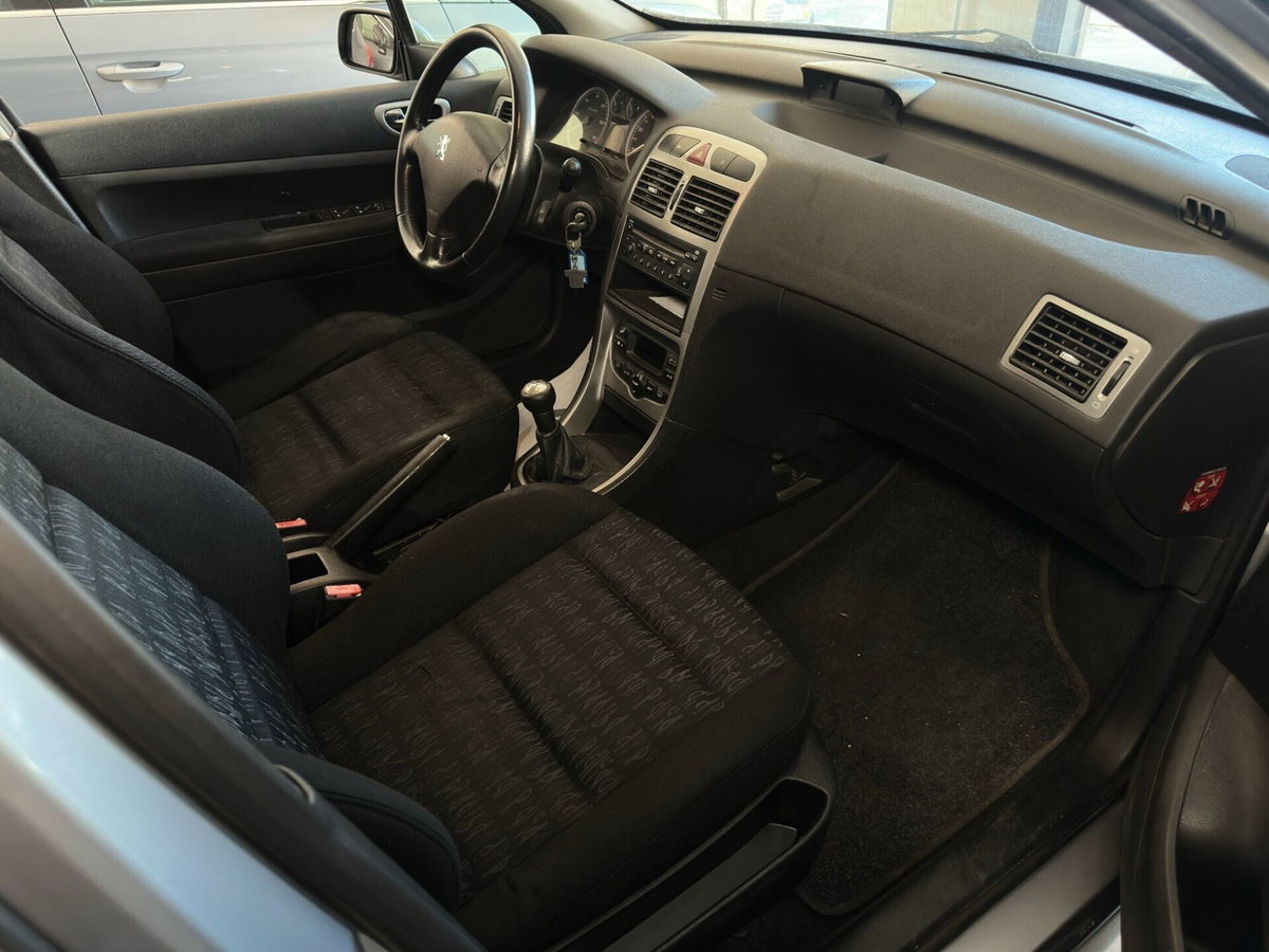 Peugeot 307 HDi 5p. XS (6)