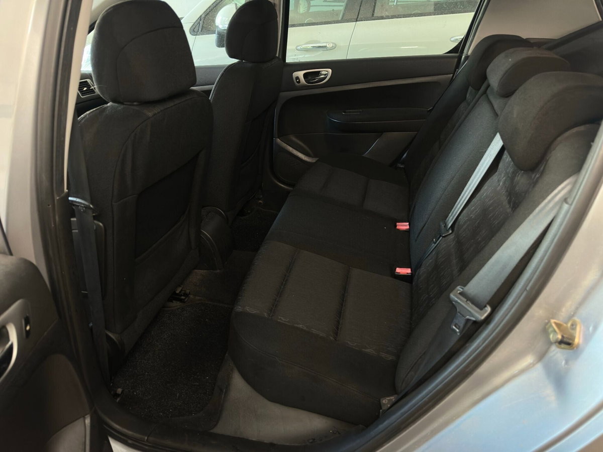 Peugeot 307 HDi 5p. XS (9)