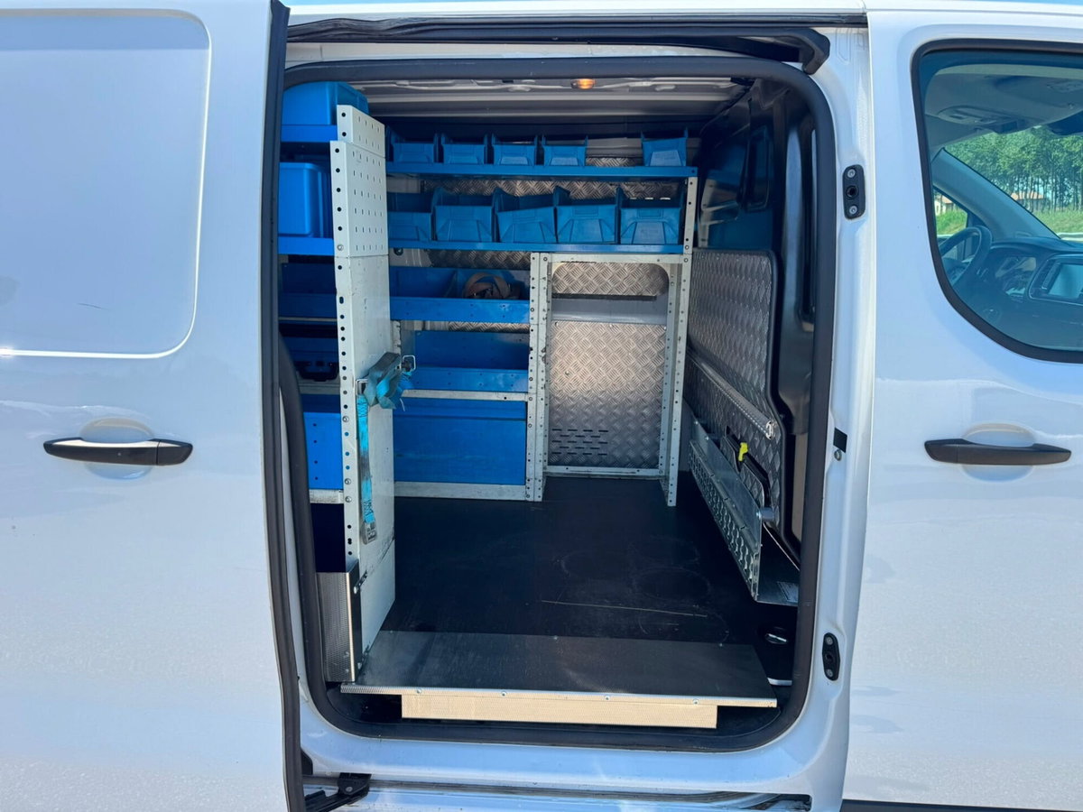 Fiat Scudo Furgone 2.0 BlueHDi 145CV AT8 PL-TN Furgone Business (8)