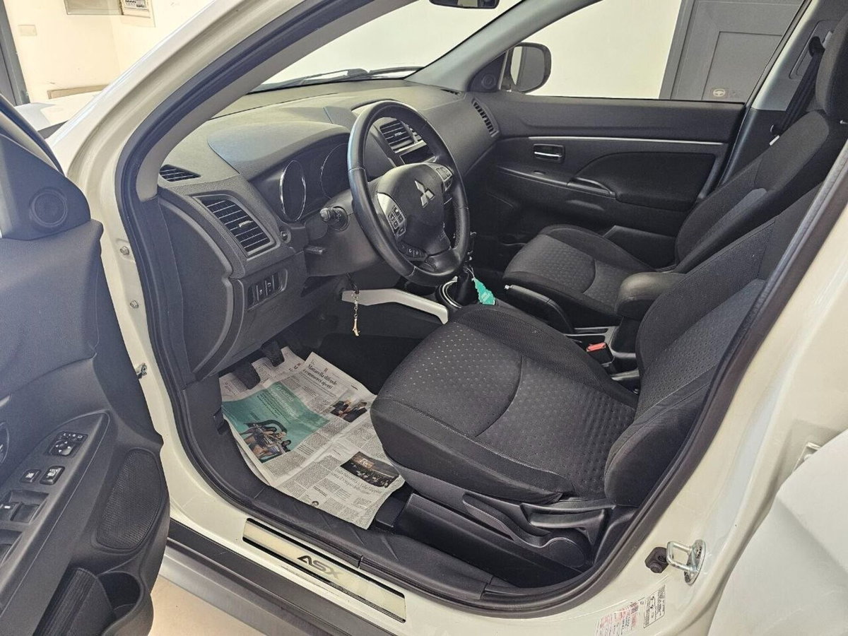 Mitsubishi ASX 1.8 DI-D 150 CV 2WD Intense ClearTec Panoramic (13)