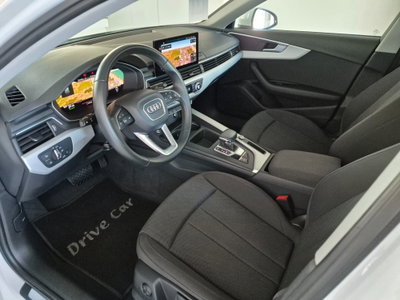 Audi A4 Avant 35 TDI/163 CV S tronic Business Advanced (10)