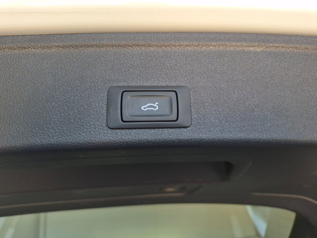 Audi A4 Avant 35 TDI/163 CV S tronic Business Advanced (13)