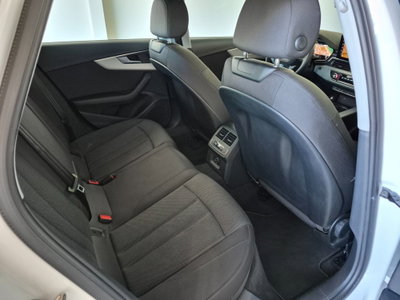 Audi A4 Avant 35 TDI/163 CV S tronic Business Advanced (14)
