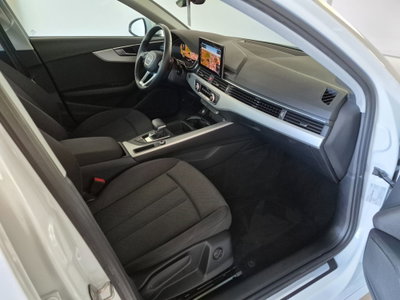 Audi A4 Avant 35 TDI/163 CV S tronic Business Advanced (15)