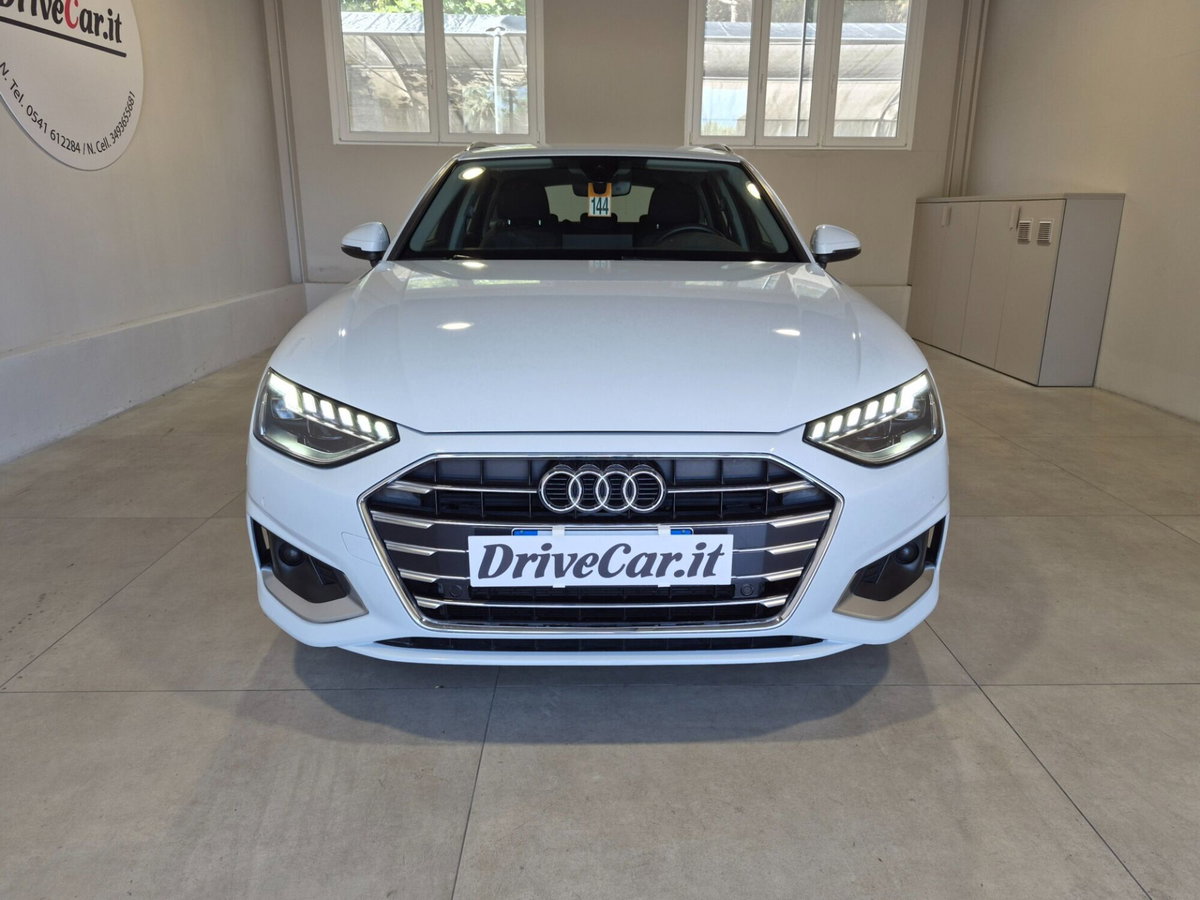 Audi A4 Avant 35 TDI/163 CV S tronic Business Advanced (5)