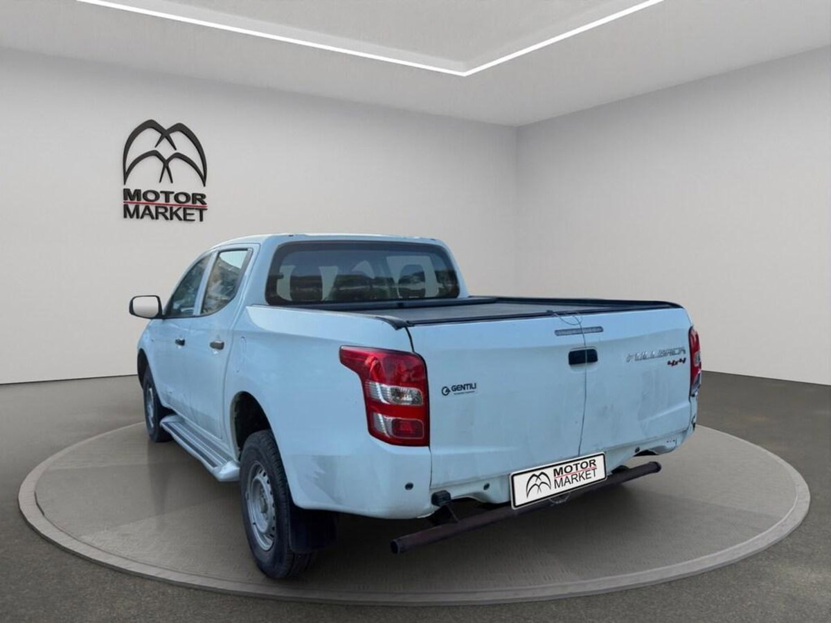 Fiat Fullback 2.4 150CV Doppia Cabina SX S&S (8)