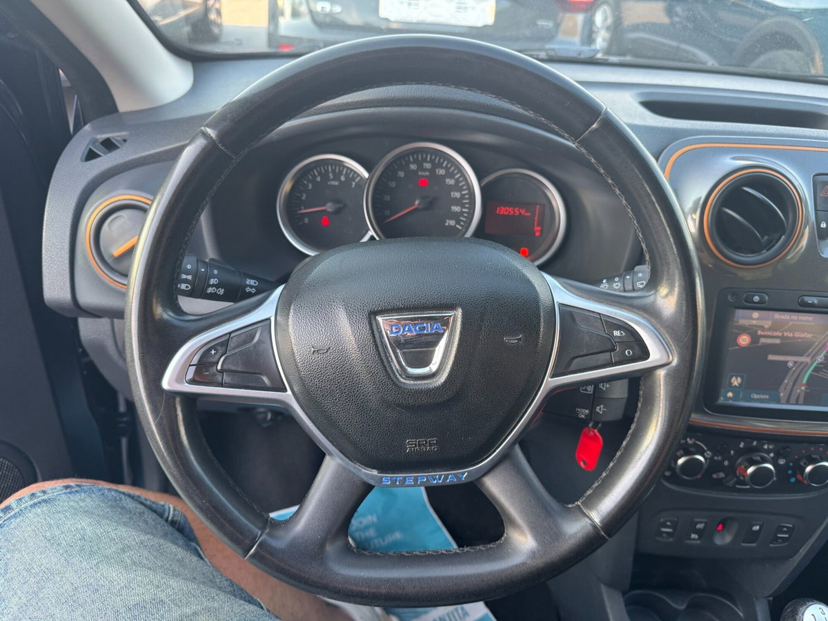 Dacia Sandero Stepway 1.5 dCi 8V 90CV (13)