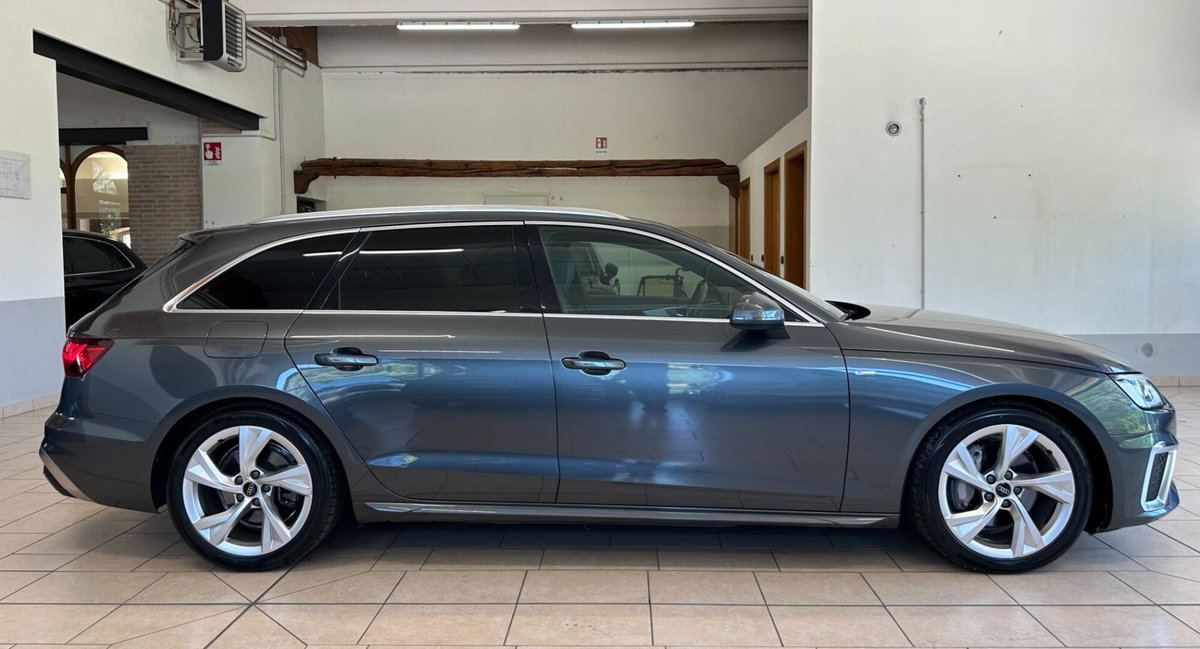 Audi A4 Avant 40 2.0 tfsi mhev Business quattro 204cv s-tronic (17)
