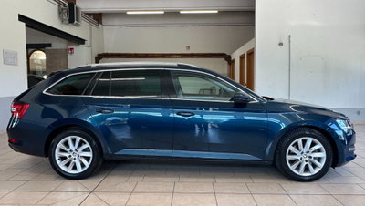 Skoda Superb Station Wagon 2.0 TDI DSG Wagon Ambition (17)