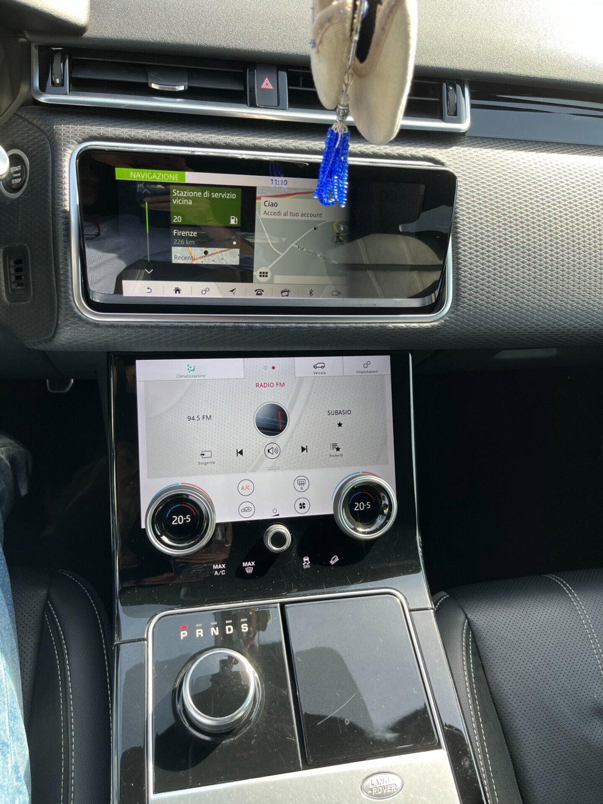 Land Rover Range Rover Velar 2.0D I4 180 CV R-Dynamic HSE (13)