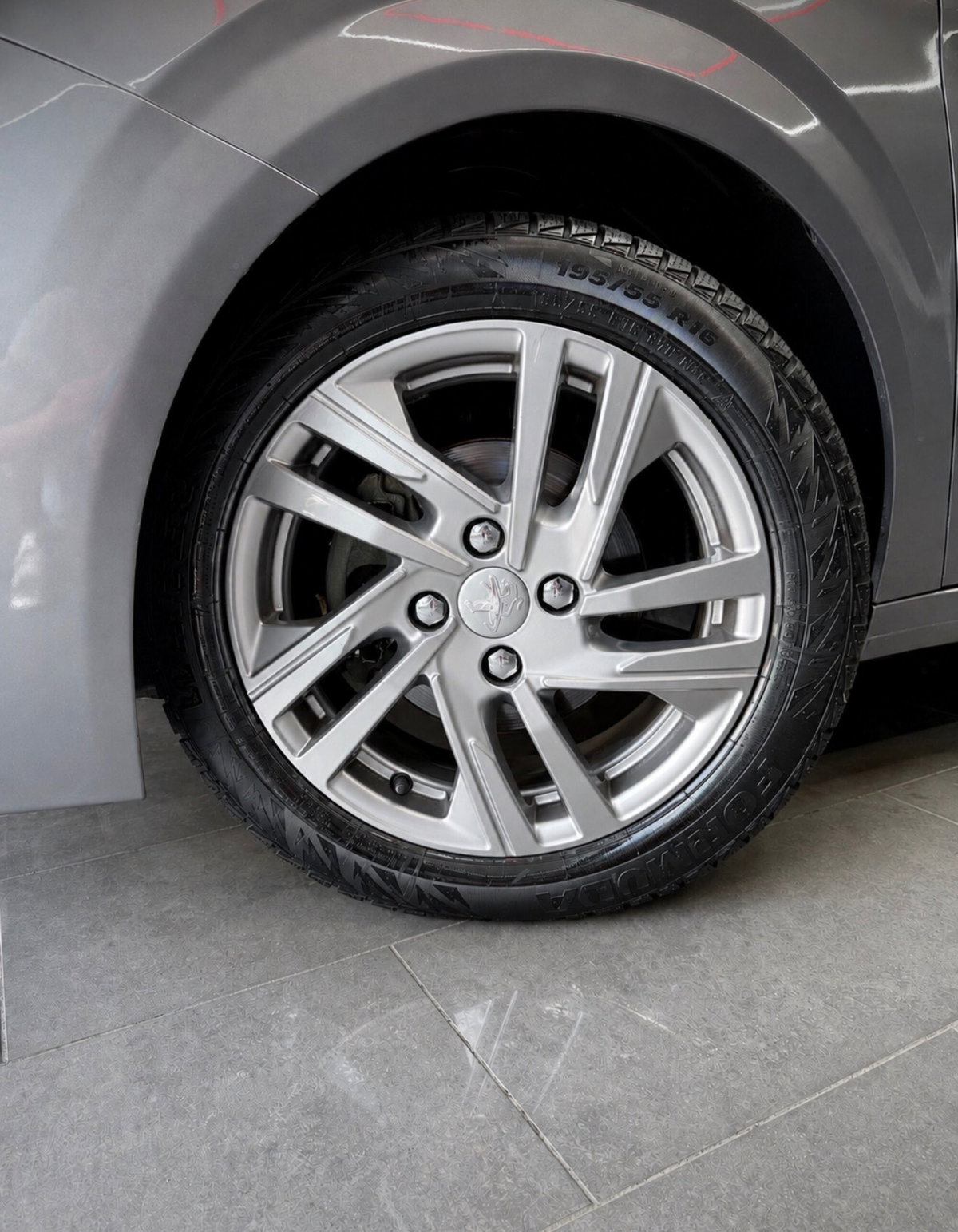 Peugeot 208 PureTech 75 Stop&Start 5 porte Like (20)