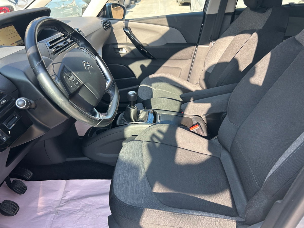 Citroen Grand C4 Picasso BlueHDi 120 S&S Shine (16)
