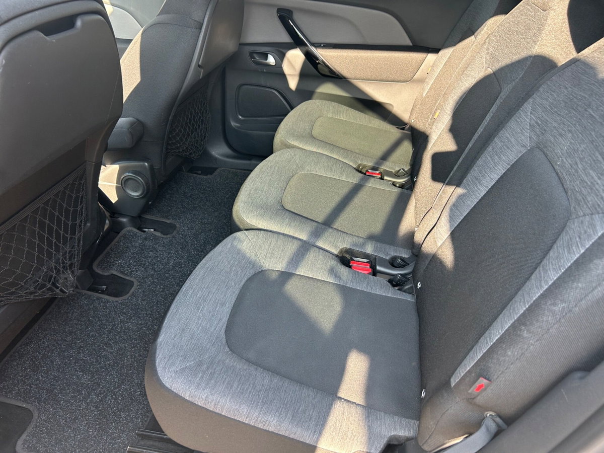 Citroen Grand C4 Picasso BlueHDi 120 S&S Shine (20)