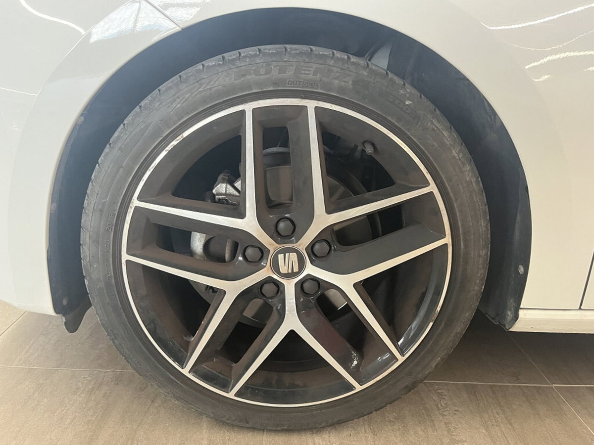 SEAT Leon ST Sportstourer 1.5 tsi FR 150cv (18)
